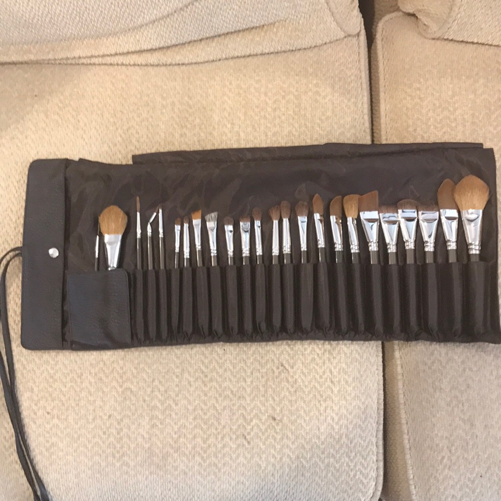 Claudio Riaz The Collection makeup brush set